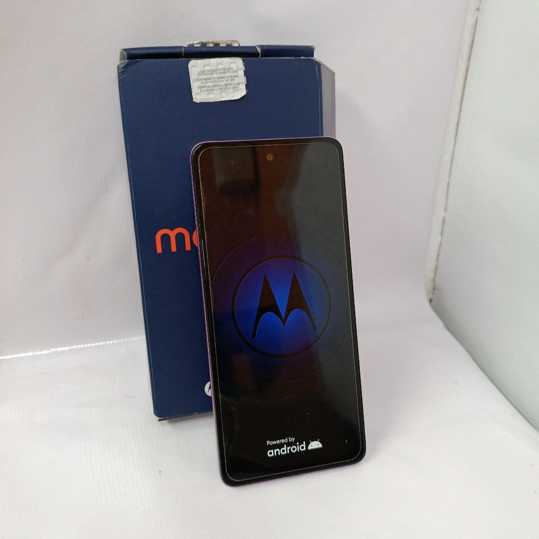 CELULAR MOTOROLA MOTO G24 XT2423-1 (2024) 256 GB 4 GB RAM (SEMINUEVO)