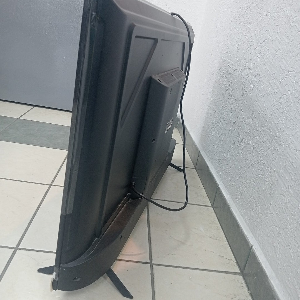 PANTALLA MOTOROLA MOT43FLE11-A (2024) 43" LED FULL HD (SEMINUEVO)