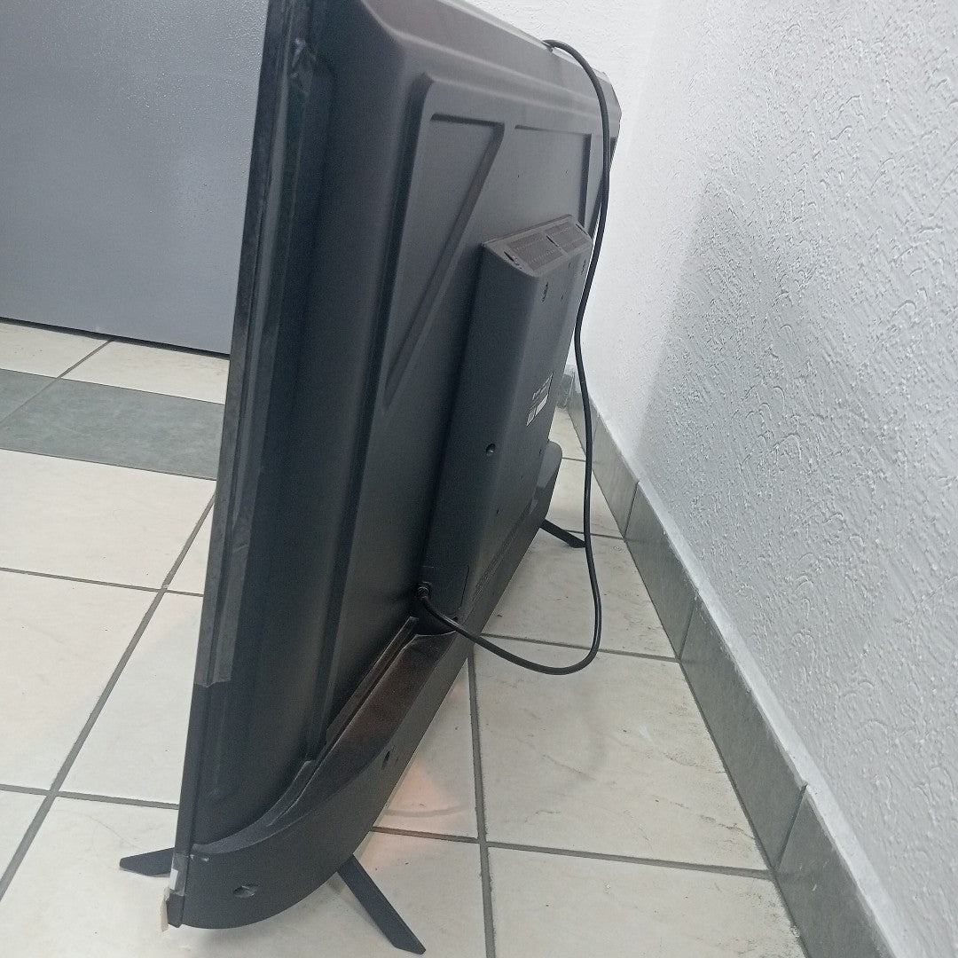 PANTALLA MOTOROLA MOT43FLE11-A (2024) 43" LED FULL HD (SEMINUEVO)