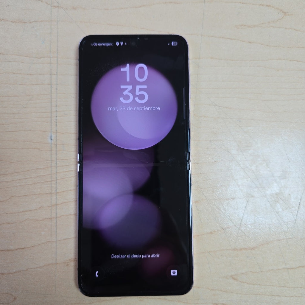 CELULAR SAMSUNG GALAXY Z FLIP 5 SM-F731B (2023) 512 GB 8 GB RAM (SEMINUEVO)