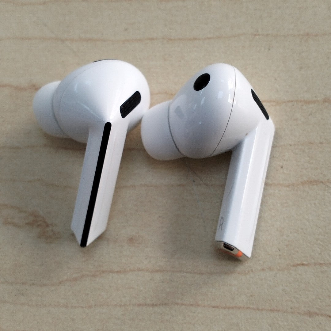 AUDIFONOS SAMSUNG GALAXY BUDS 3 PRO SM-R630 INALAMBRICO IN EAR (SEMINUEVO)