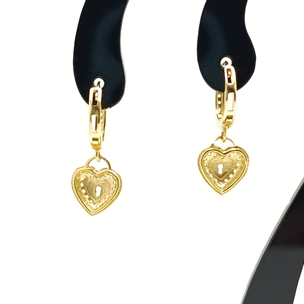 HUGGIES ORO 14K 2.7 (NUEVO)