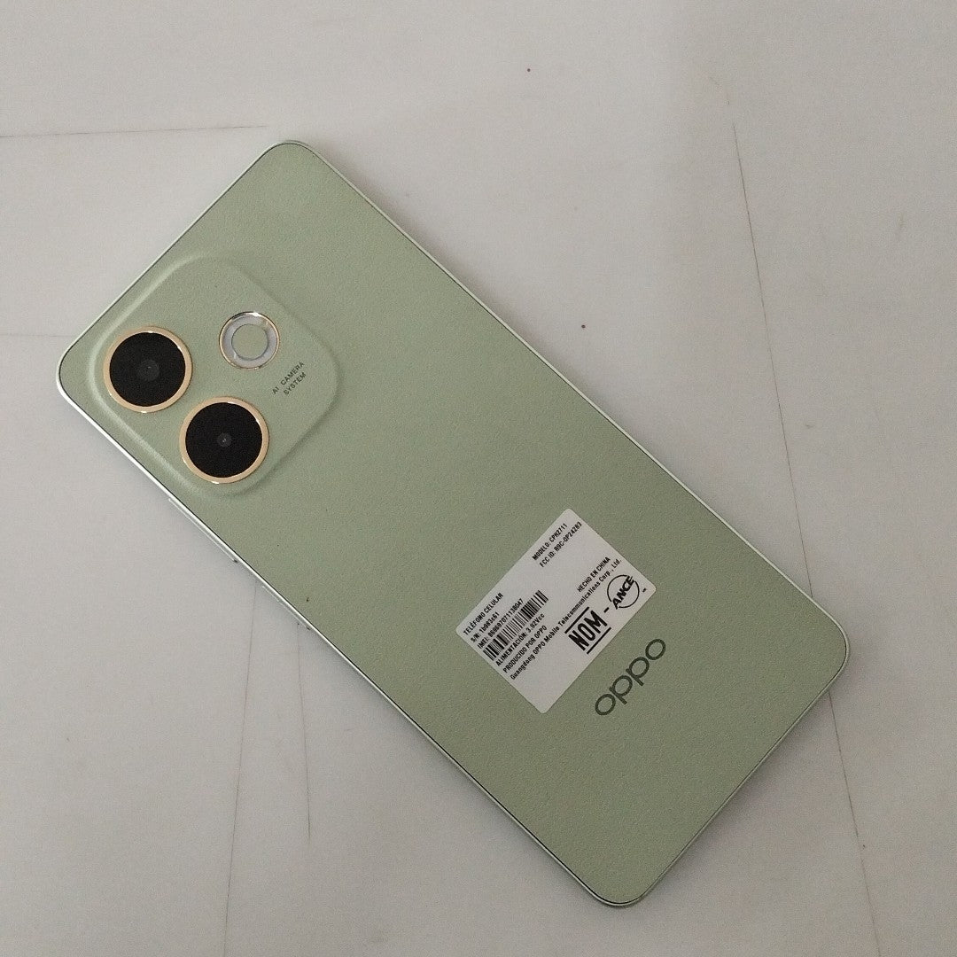 CELULAR OPPO  A5 PRO CPH2711 (2025) 256 GB 8 GB RAM (SEMINUEVO)