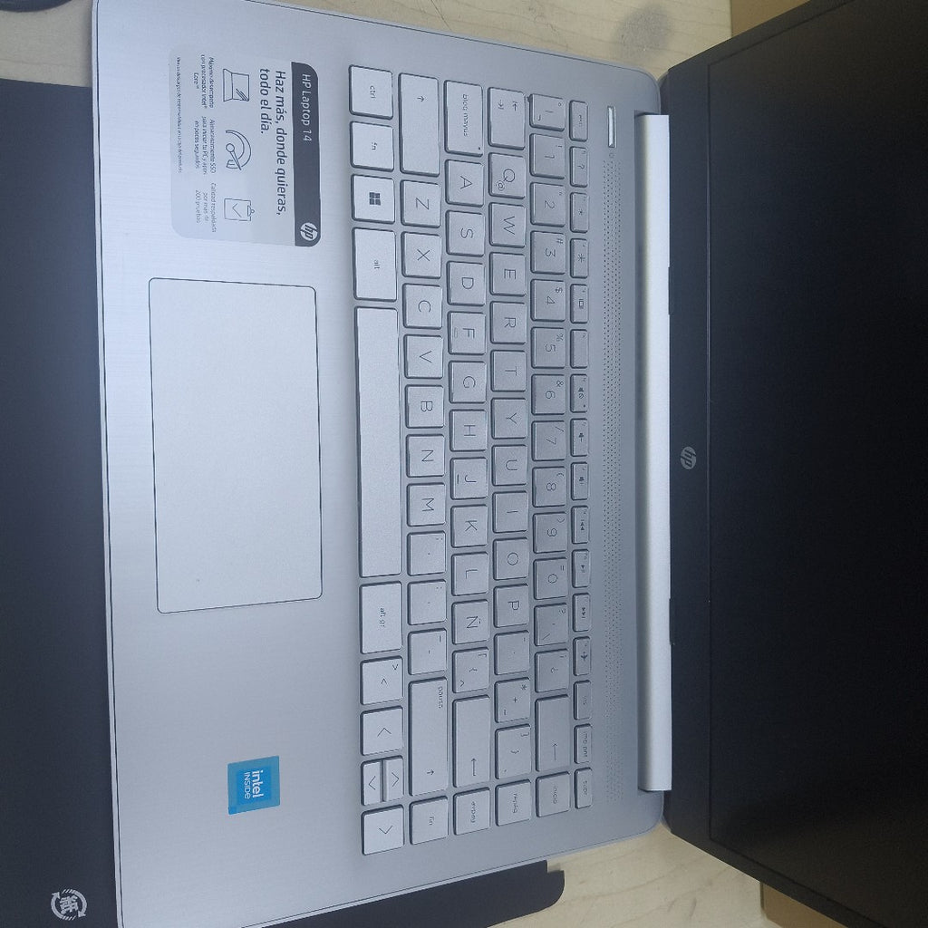 LAPTOP HP 14-DQ0530LA(2024) 256 GB SSD 8 GB RAM (SEMINUEVO)