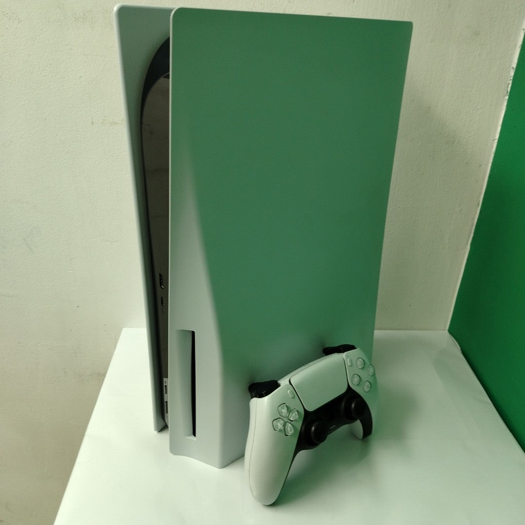 CONSOLA DE VIDEOJUEGO SONY PS5 825 SSD (SEMINUEVO)