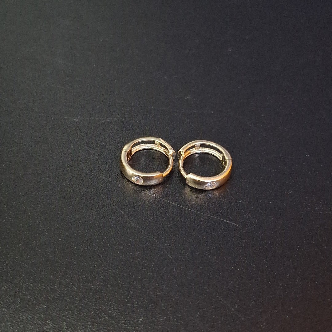 HUGGIES ORO 14K 1.4 (NUEVO)