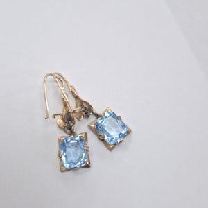 ARETES PAR. ORO. 8 K 3.7 GRMS (SEMINUEVO)