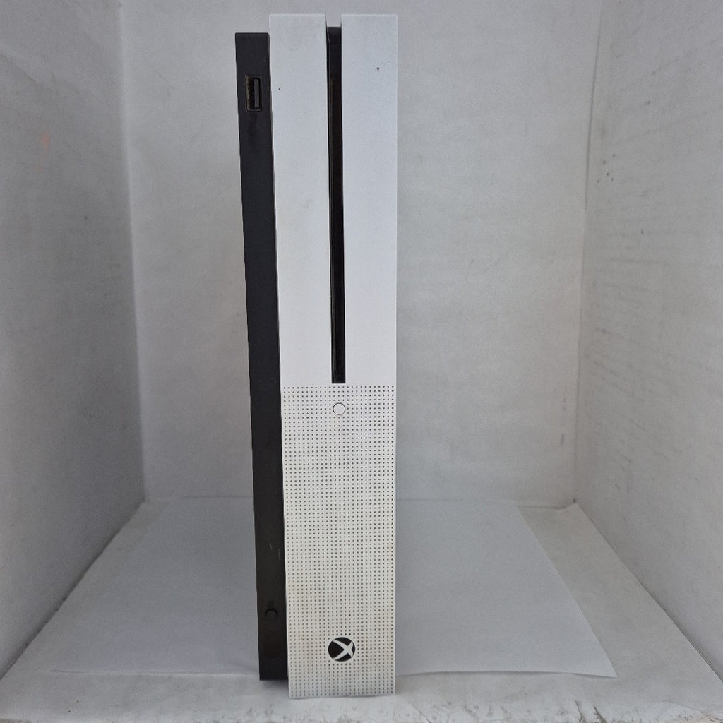 CONSOLA DE VIDEOJUEGO MICROSOFT XBOX ONE S 1 TB (SEMINUEVO)