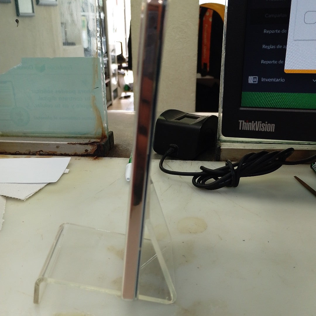 CELULAR VIVO Y28 V2352 256 GB 8 GB RAM (SEMINUEVO)