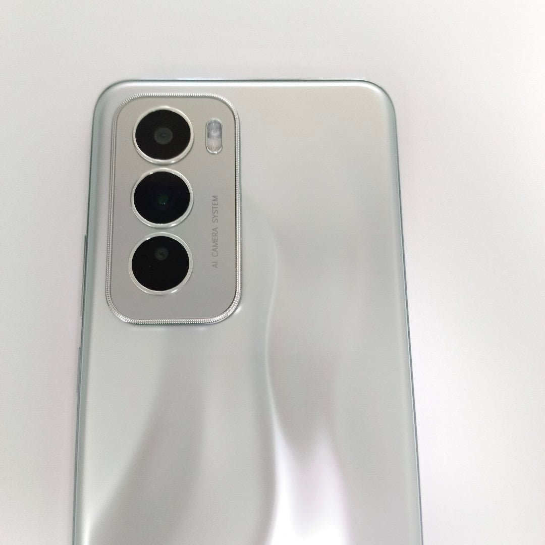 CELULAR OPPO   RENO12 5G CPH2625 (2024) 512 GB 12 GB RAM (SEMINUEVO)