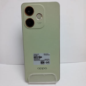 CELULAR OPPO  A5 PRO CPH2711 (2025) 256 GB 8 GB RAM (SEMINUEVO)