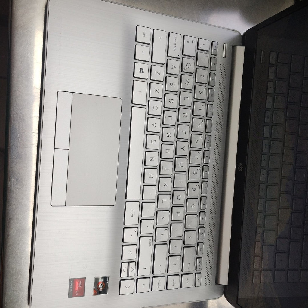 LAPTOP HP 14-DK1508LA (2021) 256 GB SSD 8 GB RAM (SEMINUEVO)