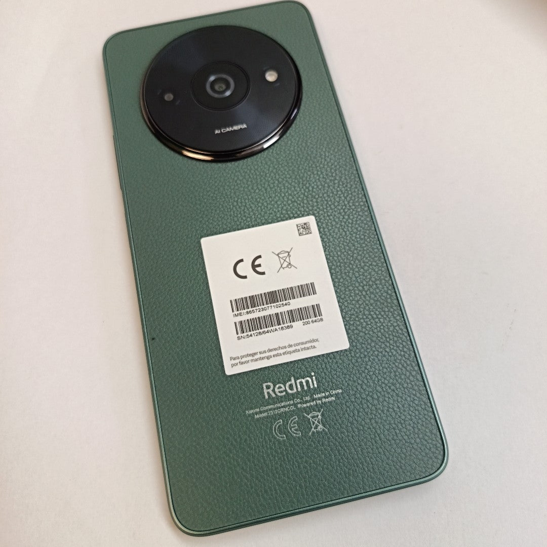 CELULAR XIAOMI REDMI A3 2312CRNCCL (2024) 64 GB 2 GB RAM (SEMINUEVO)