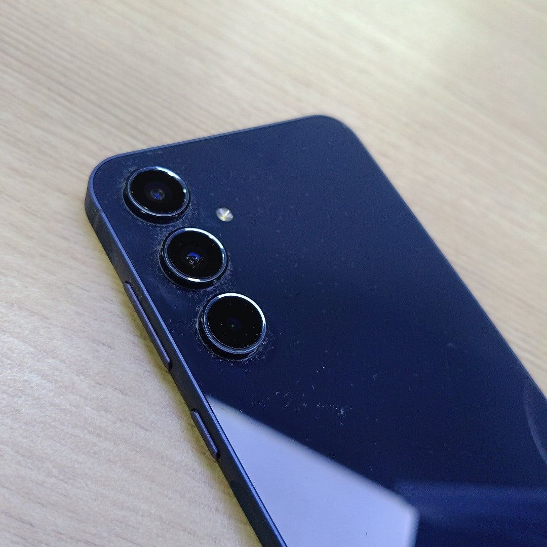 CELULAR SAMSUNG GALAXY A55 5G SM-A556E (2024) 128 GB 8 GB RAM (SEMINUEVO)