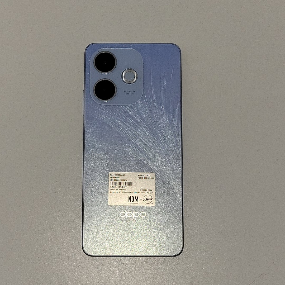 CELULAR OPPO  A5 PRO CPH2711 (2025) 256 GB 8 GB RAM (SEMINUEVO)