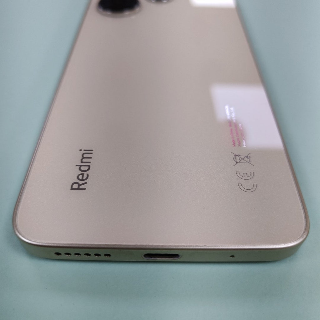 CELULAR XIAOMI REDMI 13 24049RN28L (2024) 256 GB 8 GB RAM (SEMINUEVO)