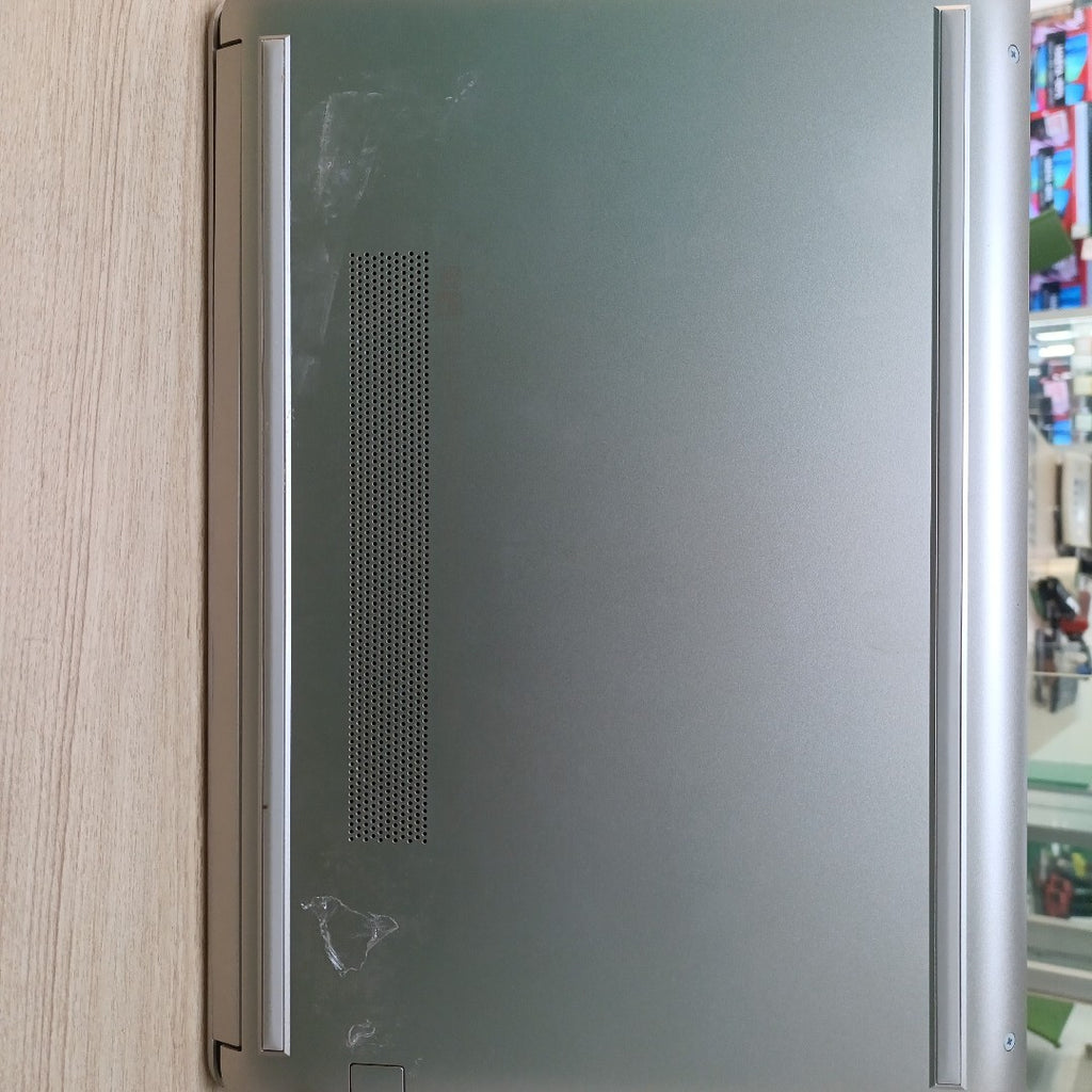 LAPTOP HP 14-CF2540LA (2022) 128 GB SSD 4 GB RAM (SEMINUEVO)