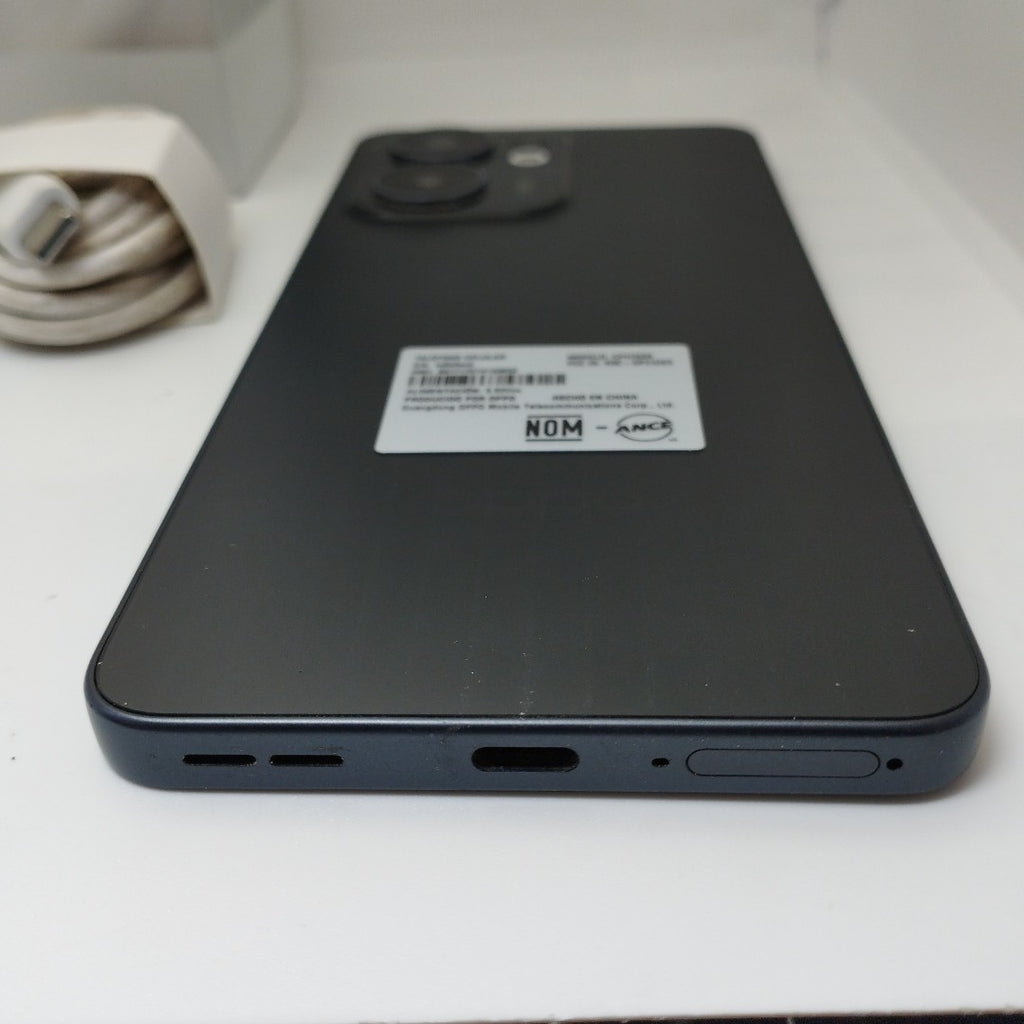 CELULAR OPPO  RENO 13F 5G CPH2699 (2025) 256 GB 12 GB RAM (SEMINUEVO)