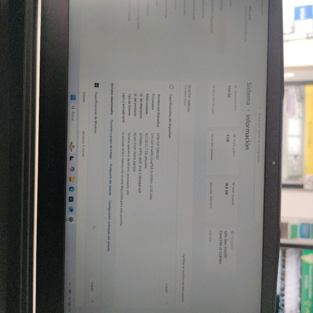 LAPTOP MSI GF63 THIN 12UCX-814US (2023) 512 GB SSD 16 GB RAM (SEMINUEVO)