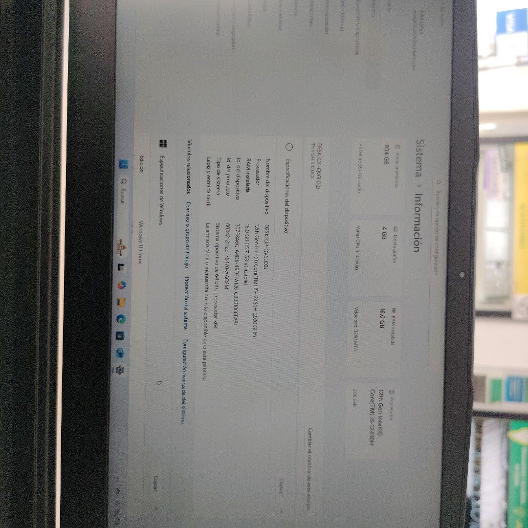 LAPTOP MSI GF63 THIN 12UCX-814US (2023) 512 GB SSD 16 GB RAM (SEMINUEVO)