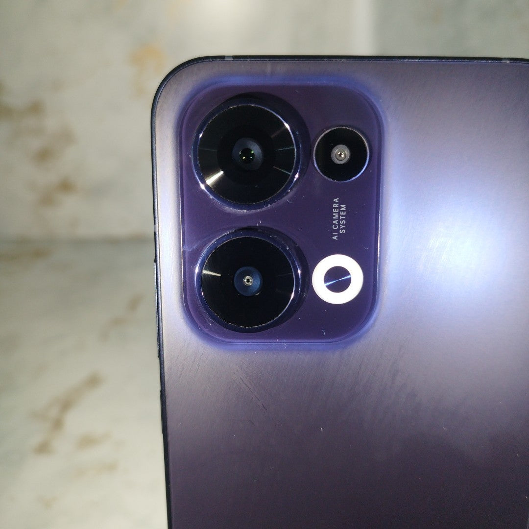 CELULAR OPPO  RENO13 5G CPH2689 (2024) 512 GB 12 GB RAM (SEMINUEVO)