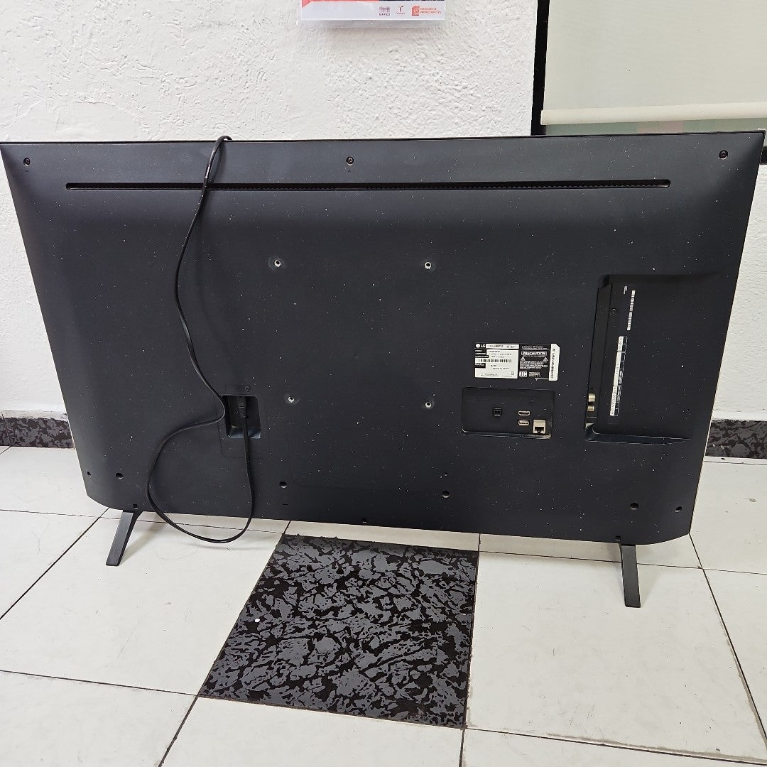 PANTALLA LG 43UQ8000PSB (2022) 43" LED 4K (SEMINUEVO)