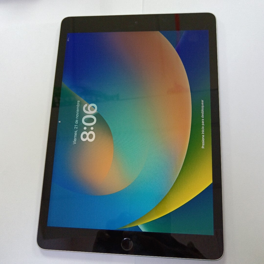 TABLETA APPLE IPAD 9 A2602 64 GB 3 GB RAM (SEMINUEVO)