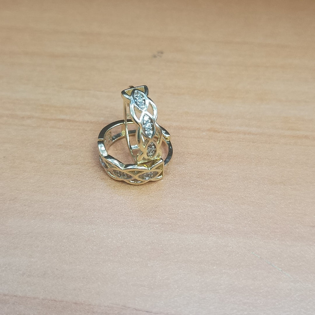 HUGGIES ORO 14K 2.2 (NUEVO)