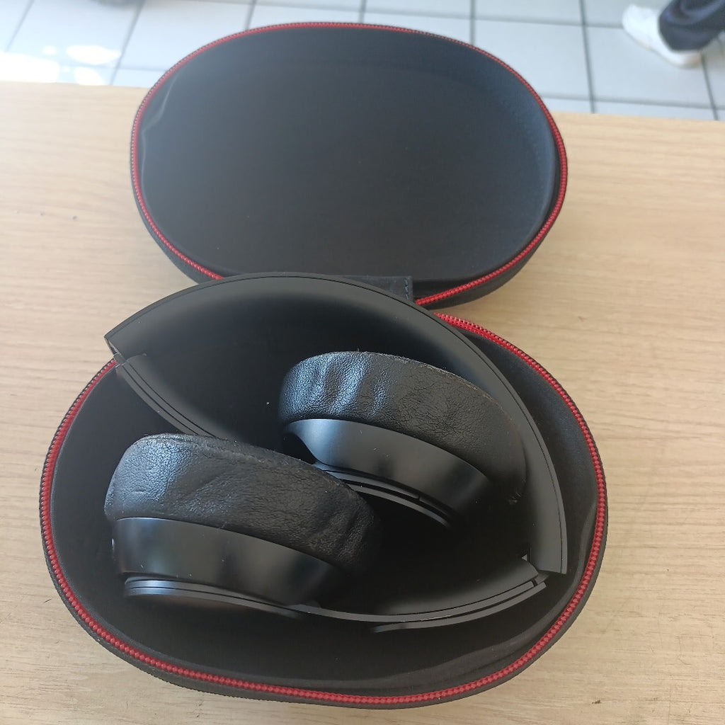 AUDIFONOS BEATS STUDIO PRO INALAMBRICO OVER EAR (SEMINUEVO)