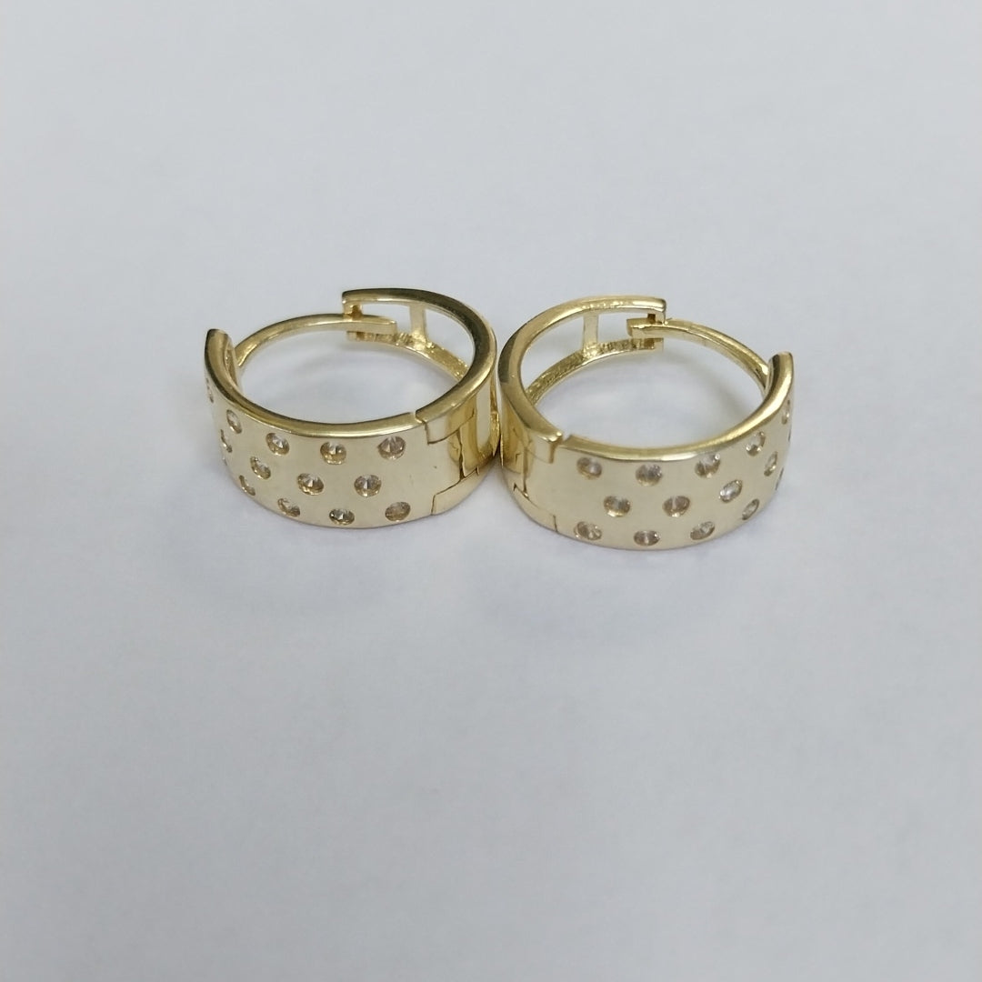 HUGGIES ORO 14K 2.5 (NUEVO)