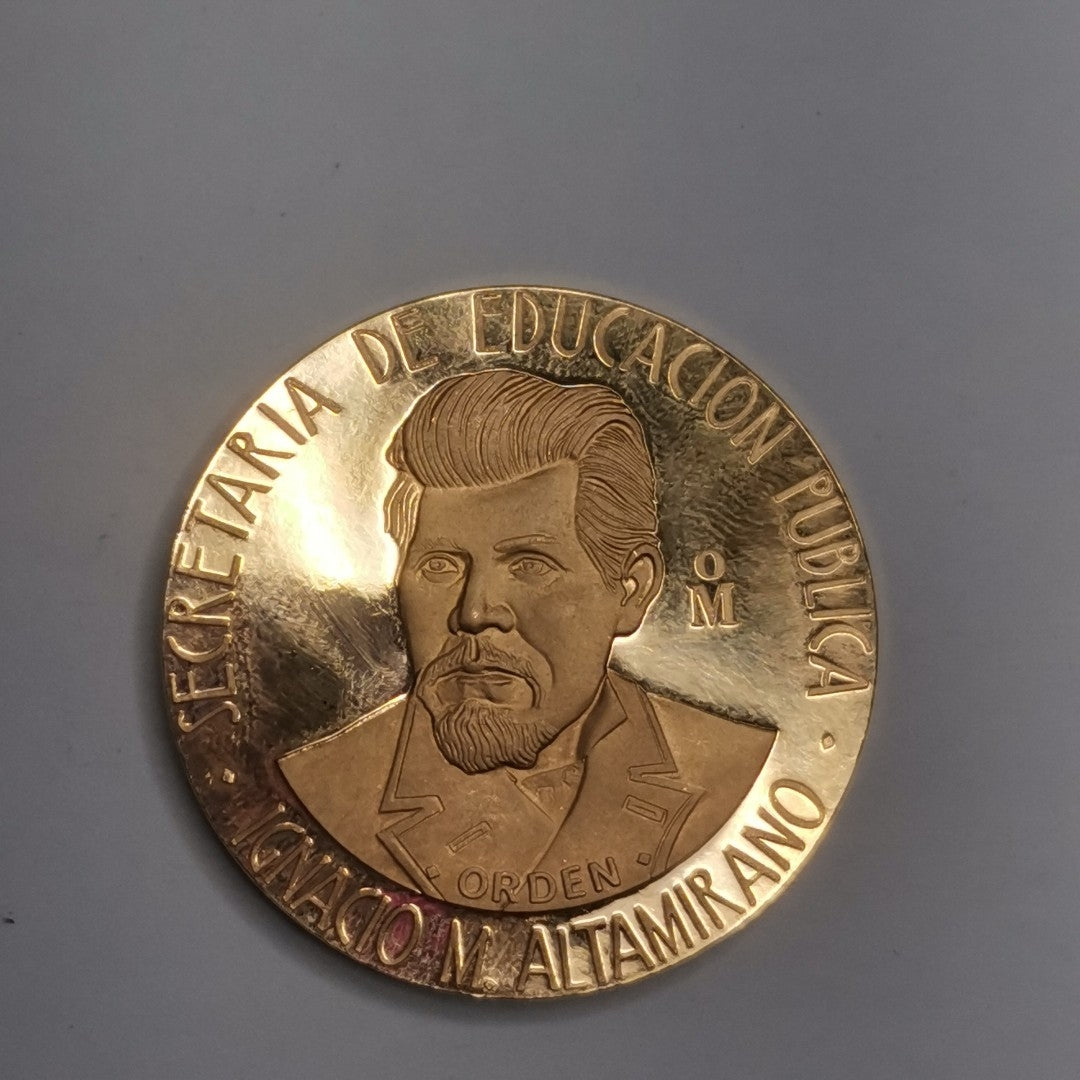 MEDALLA CONMEMORATIVA ORO 21 K 41,90 GRMS (SEMINUEVO)