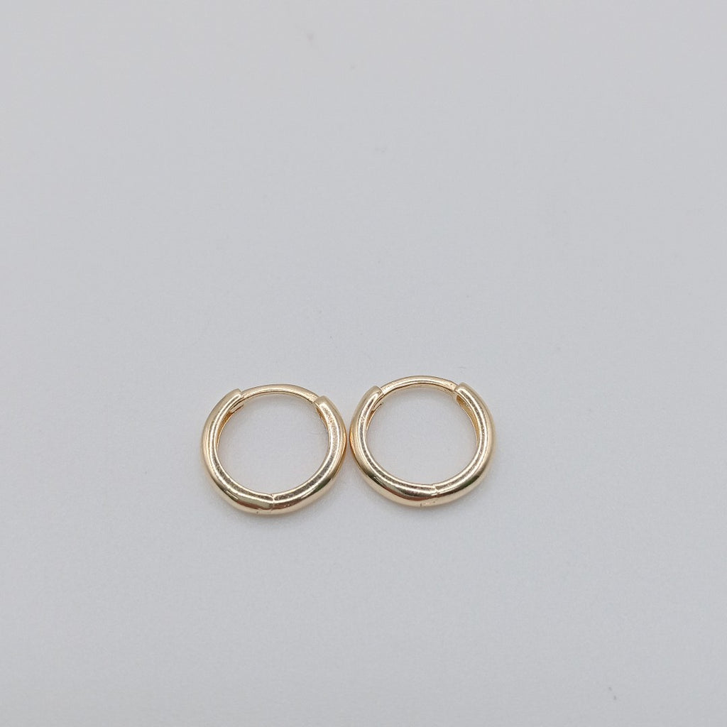 HUGGIES ORO 14K 1.5 (NUEVO)