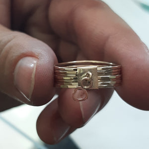 SEMANARIO DE ARGOLLAS. ORO. 10 K 2.6 GRMS (SEMINUEVO)