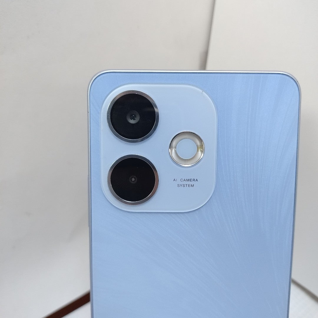 CELULAR OPPO  A5 PRO CPH2711 (2025) 256 GB 8 GB RAM (SEMINUEVO)