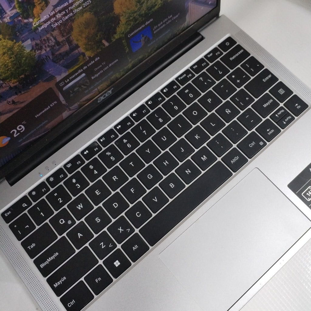 LAPTOP ACER ASPIRE LITE 14 AL14-31P-C0S2 (2024) 256 GB SSD 8 GB RAM (SEMINUEVO)