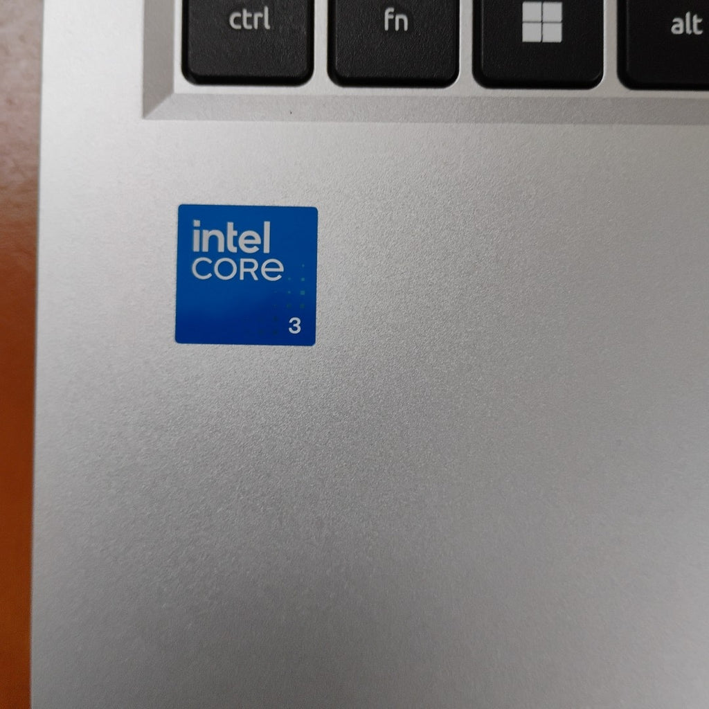 LAPTOP ACER ASPIRE LITE 15 AL15-33P-35KJ (2025) 512 GB SSD 8 GB RAM (SEMINUEVO)