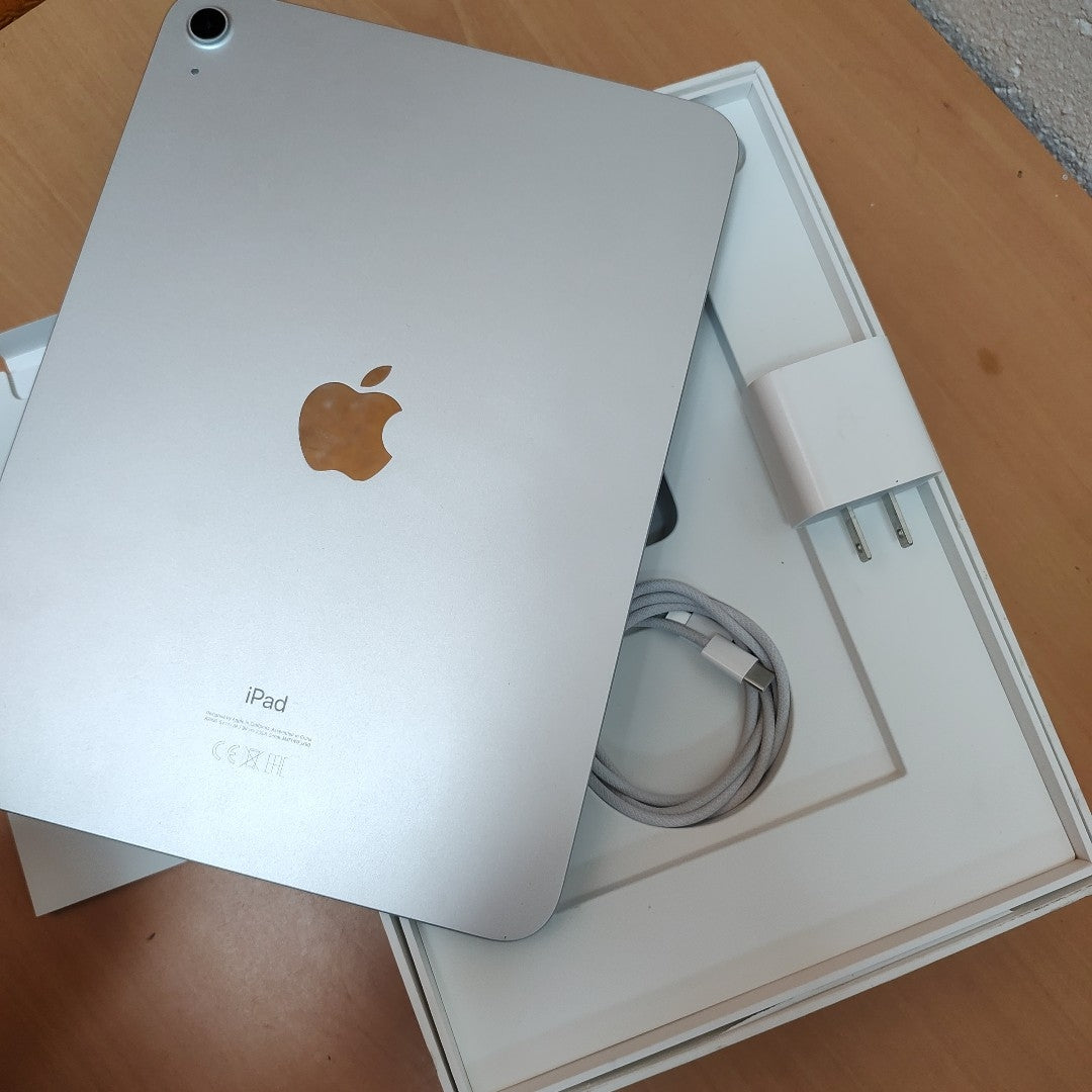 TABLETA APPLE IPAD 10 A2696 64 GB 4 GB RAM (SEMINUEVO)