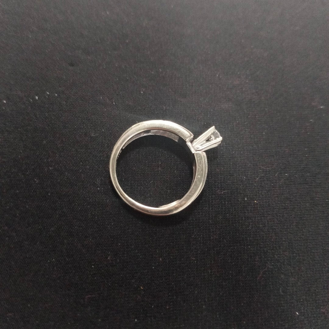 ANILLITO. ORO. 14 K 4.4 GRMS (SEMINUEVO)