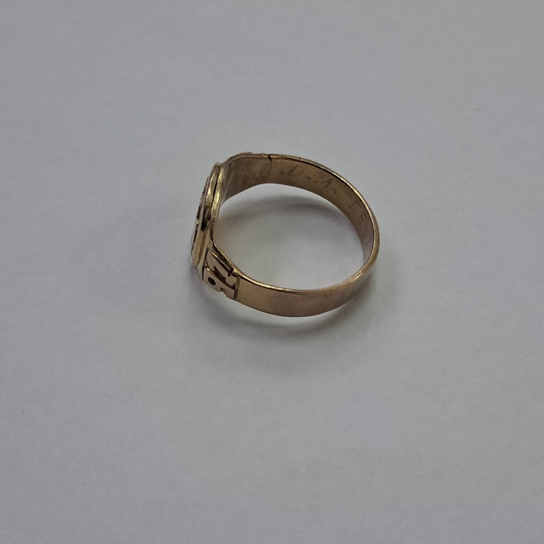 ANILLO DE GRADUACIÓN. ORO. 8 K 4.1 GRMS (SEMINUEVO)