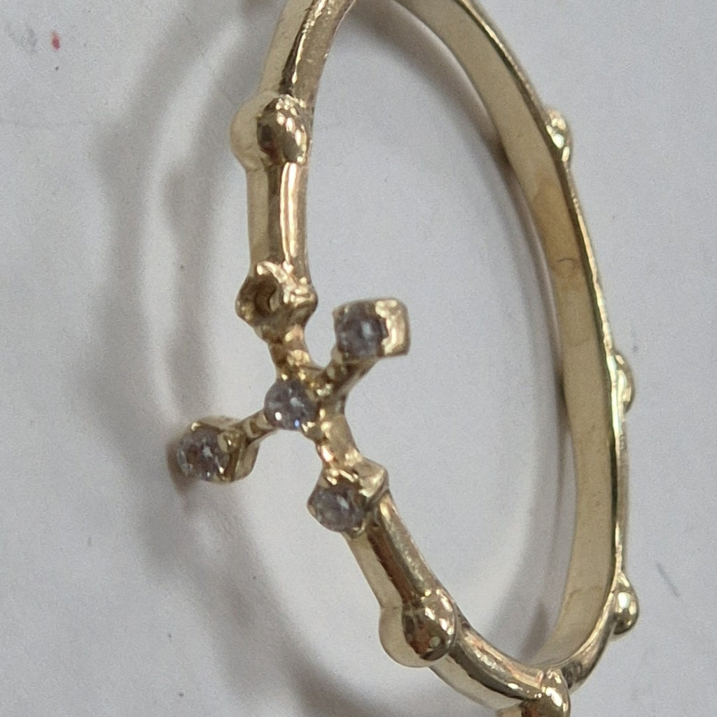 ANILLITO. ORO. 10 K 1.3 GRMS (SEMINUEVO)