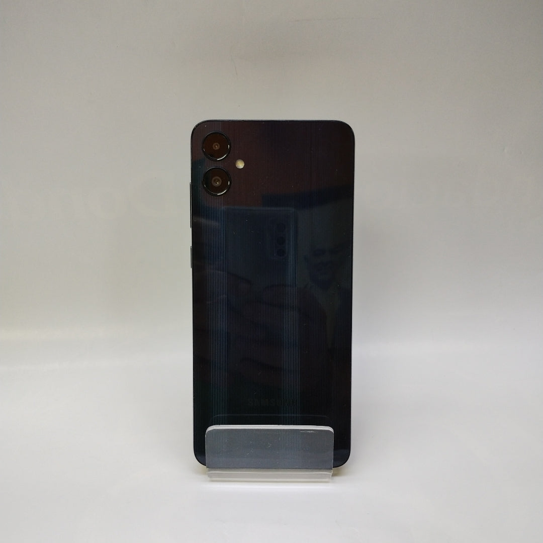 CELULAR SAMSUNG GALAXY A05 SM-A055M (2023) 64 GB 4 GB RAM (SEMINUEVO)