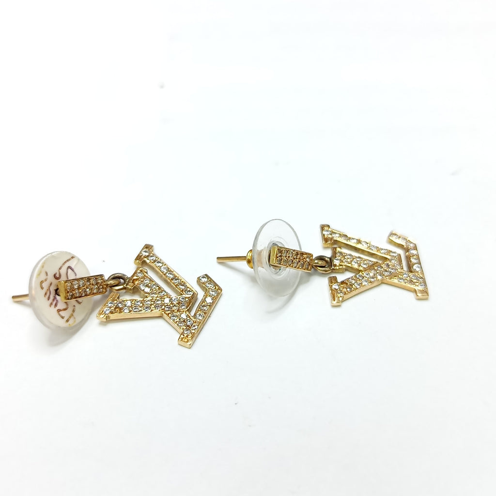 ARETES PAR. ORO. 14 K 4.7 GRMS (SEMINUEVO)