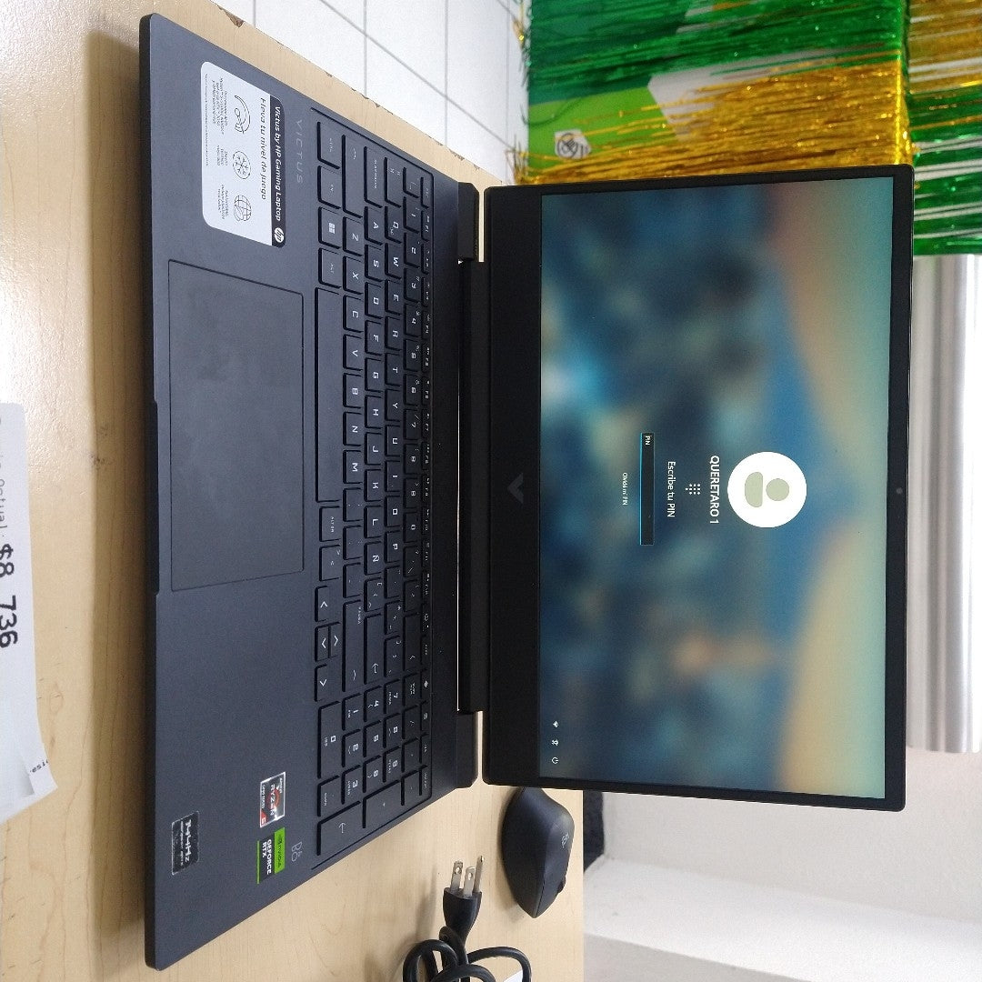 LAPTOP HP VICTUS 15-FB0123LA (2023) 512 GB SSD 16 GB RAM (SEMINUEVO)