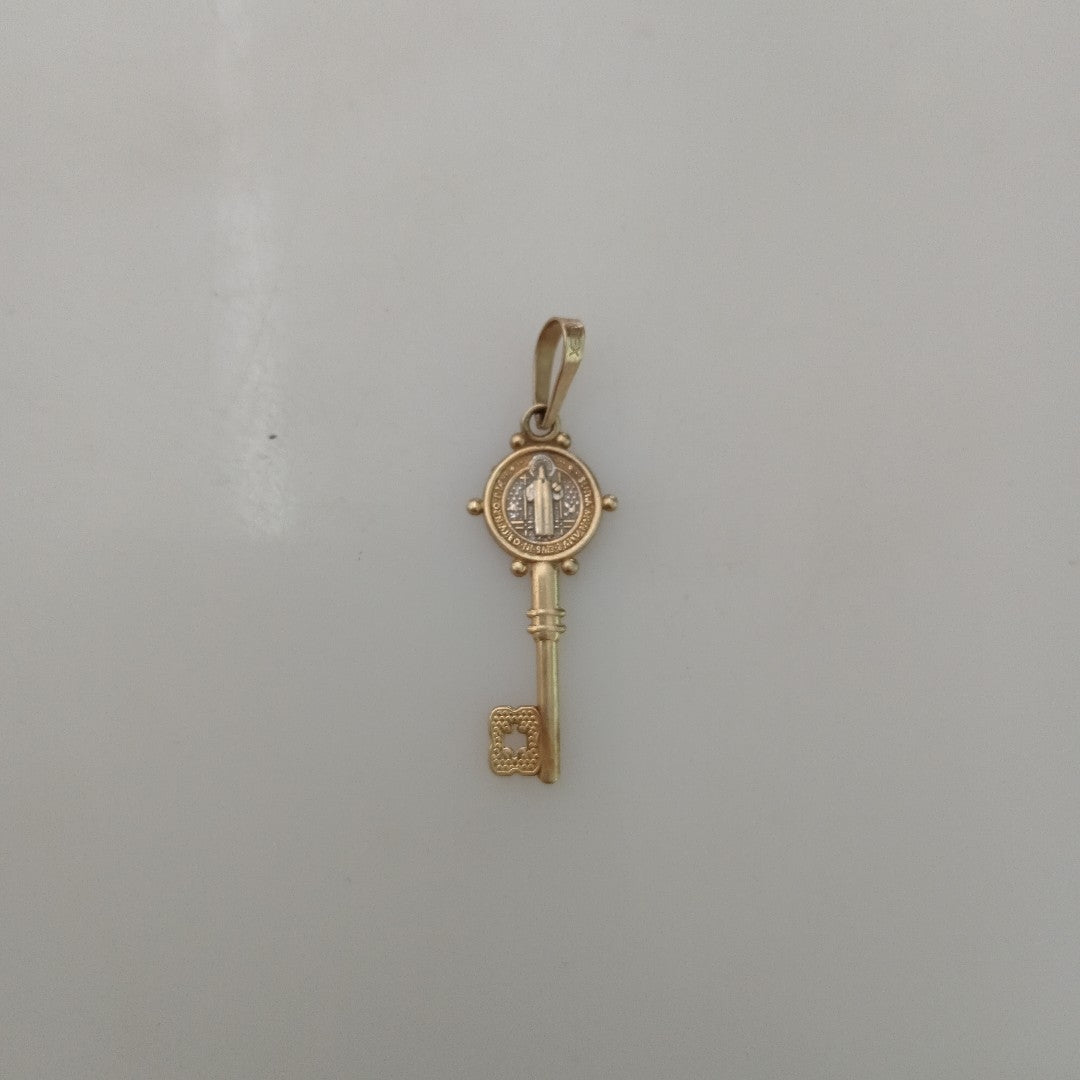 DIJE. ORO. 10 K 0.6 GRMS (SEMINUEVO)