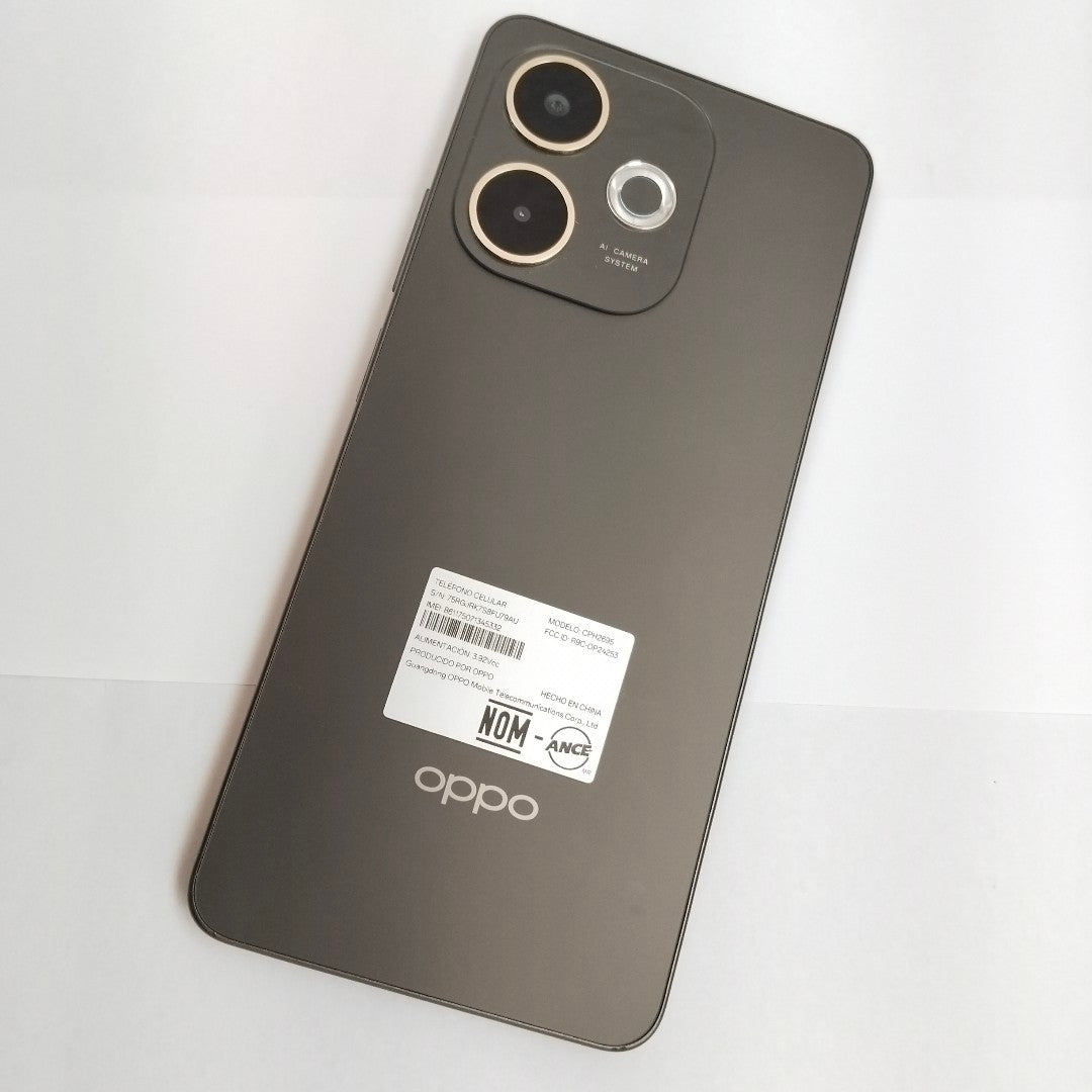 CELULAR OPPO  A5 PRO 5G CPH2695 (2025) 256 GB 8 GB RAM (SEMINUEVO)