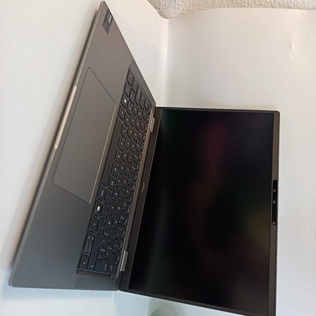 LAPTOP DELL LATITUDE 7450 (2024) 512 GB SSD 16 GB RAM (SEMINUEVO)