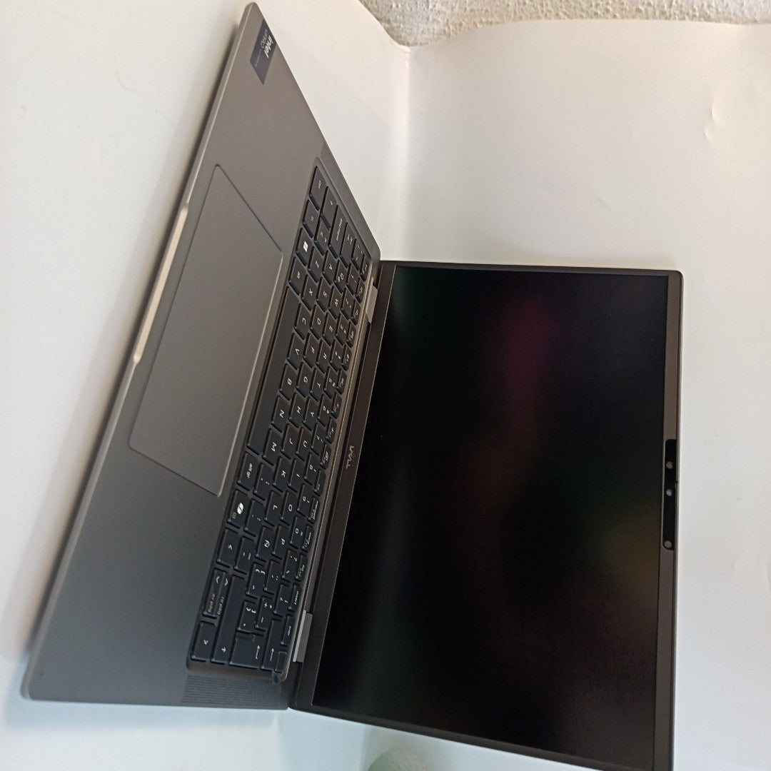 LAPTOP DELL LATITUDE 7450 (2024) 512 GB SSD 16 GB RAM (SEMINUEVO)