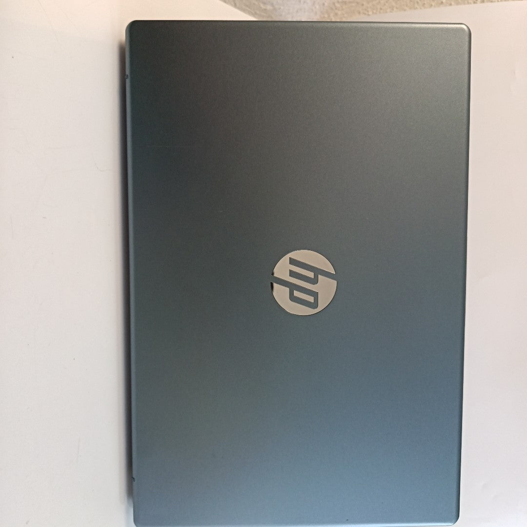 LAPTOP HP 14-EM0017LA (2024) 512 GB SSD 8 GB RAM (SEMINUEVO)