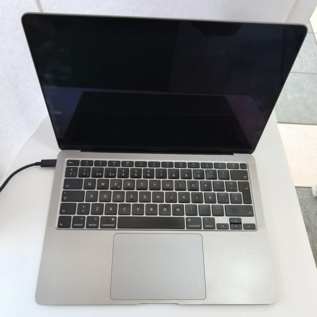 LAPTOP APPLE MACBOOK AIR 13" 2020 1.1 A2179 256 GB SSD 8 GB RAM (SEMINUEVO)