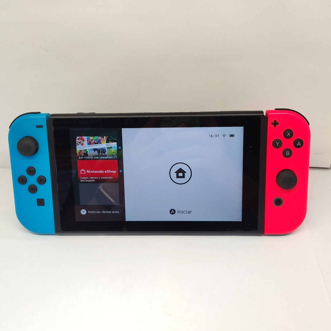 CONSOLA DE VIDEOJUEGO NINTENDO SWITCH 1.1 32 GB (SEMINUEVO)